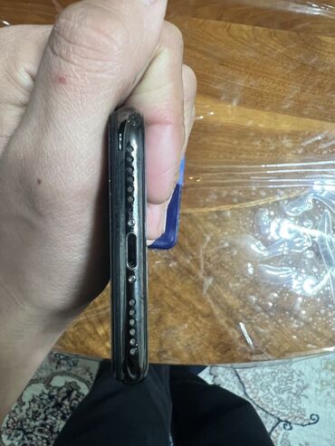 Apple iPhone: IPhone X, 64 ГБ, Чехол, 100 % — 6