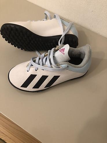 адидас: Цвет - Белый Кроссовки, Adidas, Размер: 28, Унисекс — 2