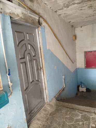 Köhnə tikili: Saray, 2 otaqlı, Köhnə tikili, 45 kv. m — 2