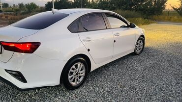 срочно продаю машину бишкек: Kia Cerato: 2018 г., 1.6 л, Автомат, Бензин, Седан