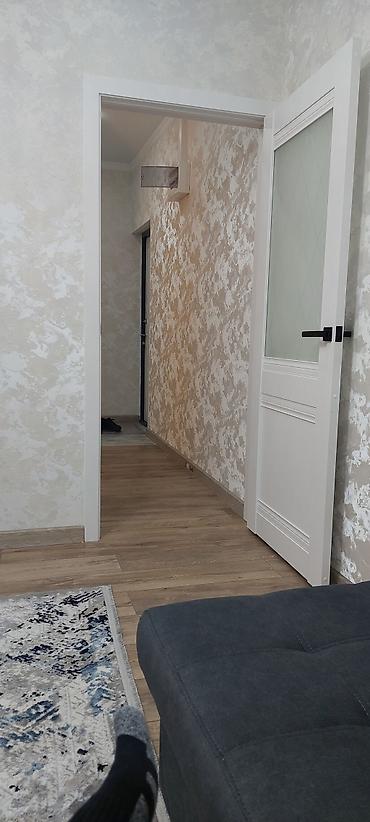 Угловые диваны: Угловой диван, C подушками, Трехместный — 32