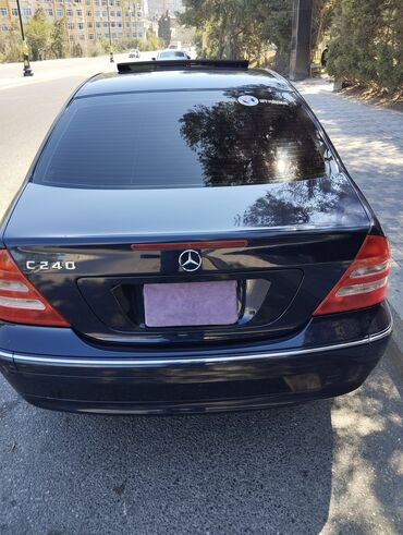 Mercedes-Benz: Mercedes-Benz C 240: 2.4 l | 2002 il Sedan — 8