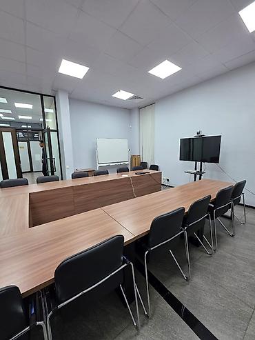 Аренда помещений свободного назначения: Сдается 2 этажное коммерческое помещение 540 кв м Адрес - — 3