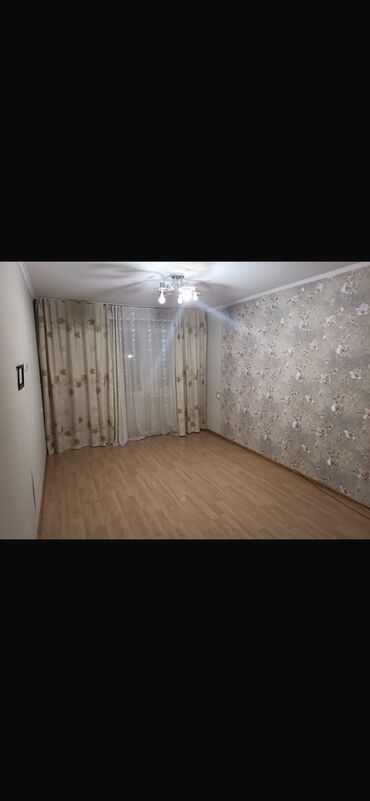1 комнатная квартира без мебели: 2 бөлмө, Менчик ээси, Чогуу жашоосу жок, Жарым -жартылай эмереги бар