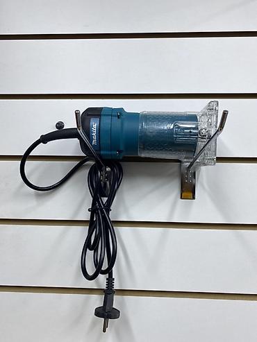 Ручной кромочный фрезер Makita BG370 - Мощность: 580 Вт - Патрон: 6