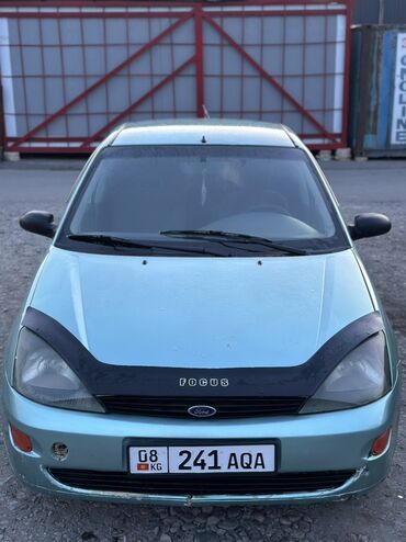 кпп ваз2107: Ford Focus в кузове хэтчбек. Автомобиль окрашен в светло-зеленый цвет