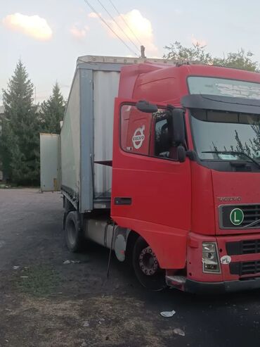 противотуманные фары: Тягач, Volvo, 2004 г., Шторный
