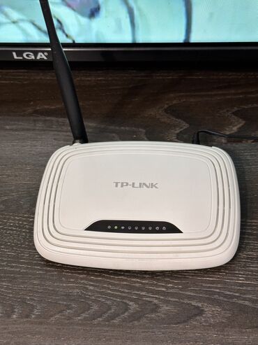 wifi router tp link td w8151n: Роутер б/у в хорошем состоянии. Район Южные ворота