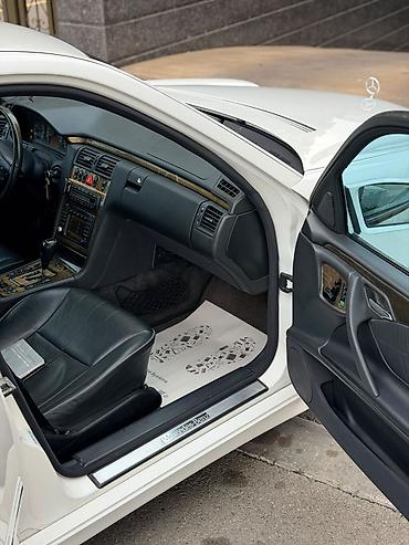 Продажа авто: Mercedes-Benz E-Class: 2000 г., 4.3 л, Автомат, Бензин, Седан — 4