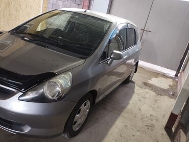 адмен авто: Honda Fit: 2003 г., 1.5 л, Автомат, Бензин, Седан