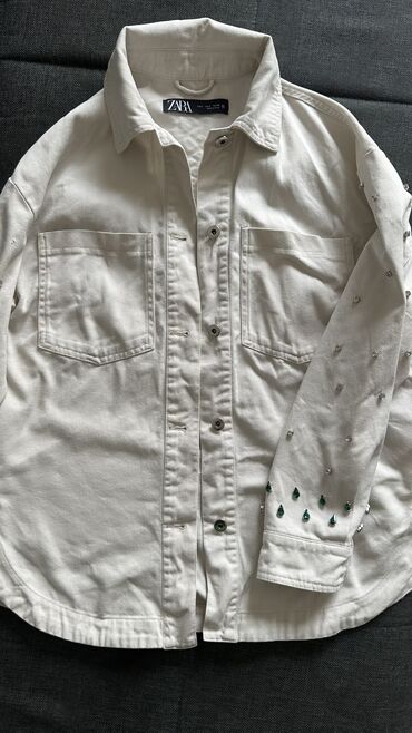 Джинсовые куртки: Джинсовая куртка, Свободная модель, Осень-весна, Со стразами, S (EU 36), M (EU 38), L (EU 40)