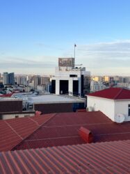 Köhnə tikili: Bakı, 3 otaqlı, Köhnə tikili, m. Elmlər Akademiyası, 210 kv. m — 2