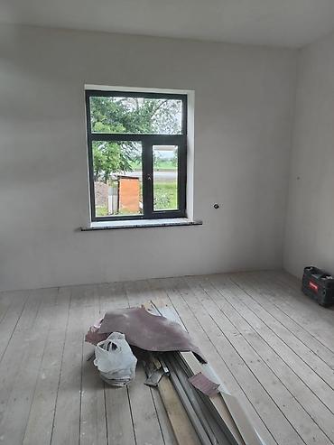 Продажа коттеджей и домов: Продаётся дом с участком. - Дом одноэтажный, кирпичный, на высоком — 8