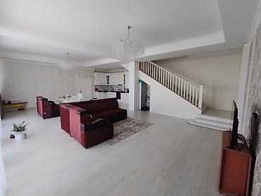 Продажа коттеджей и домов: Продается 3х уровневый кирпичный таунхаус в районе Ак орго • Локация — 5