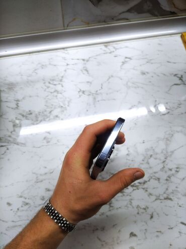 Apple iPhone: IPhone 13 Pro, Sierra Blue, Face ID — 4