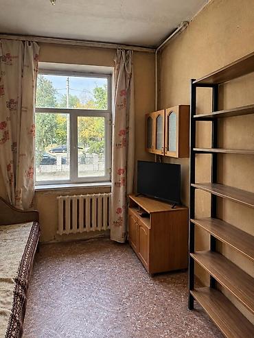 Продажа квартир: 1 комната, 24 м², парк Фучика 1 этаж, Старый ремонт — 4