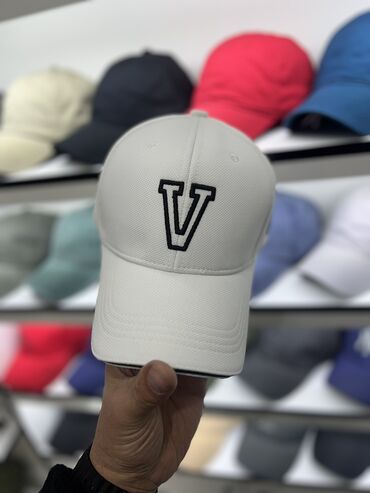 Baş geyimləri: Бейсболки премиюм класса качество на высшем уровне.Производство Индия — 27