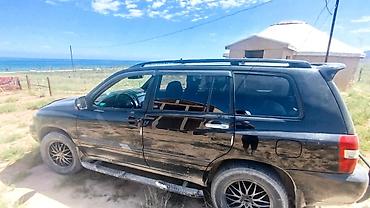4х4 машина: Toyota Highlander: 2005 г., 3.3 л, Автомат, Бензин, Внедорожник — 5