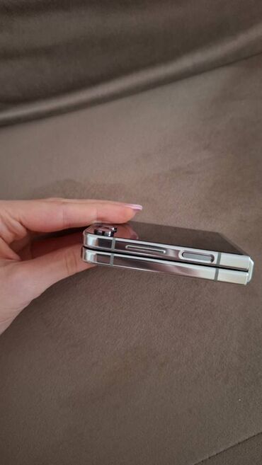 Samsung: Samsung Galaxy Z Flip 5, 256 GB, Bežični punjač, Dual SIM, Na preklapanje — 7