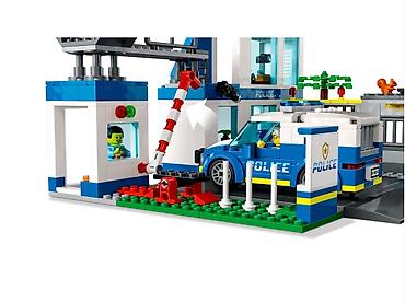 конструкторы полиция: Продаю оригинал lego city "полицейская станция" Артикул: 60316 — 2