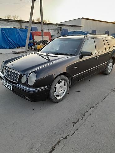 w210 дерево: Автомобильный салон Mercedes-Benz (серия W210, интерьер) Описание: - — 8