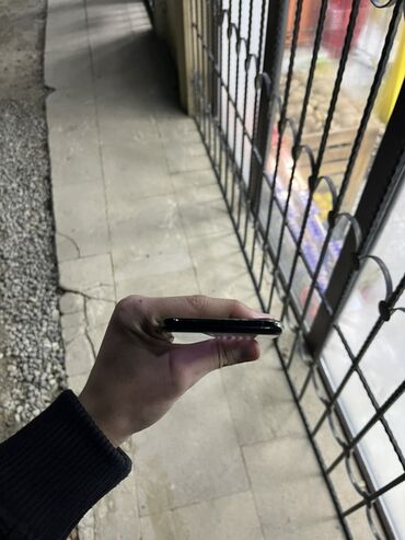 Apple iPhone: IPhone 11 Pro Max, 64 GB, Space Gray, Simsiz şarj, Face ID — 7