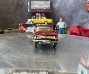 газ 24: ГАЗ, 1970 год, 1:43, Железо, Платная доставка — 4