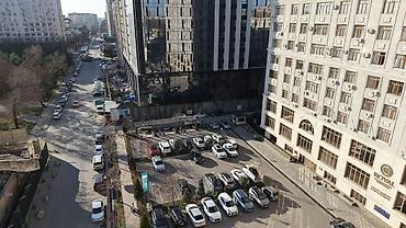 Продажа магазинов: Продажа магазинов В жилом доме, 415 м², Готовая ПСО (под самоотделку), С санузлом, Цокольный этаж этаж — 4