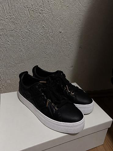 guess zenske cipele: Guess original patike crne boje Nosene tri puta Broj 38 Ženske — 3