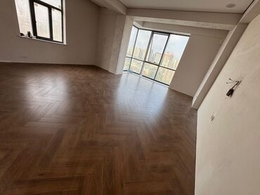 qubada kiraye evler ayliq 2023: Panoram pəncərəli, geniş və işıqlı otağa malik mənzil. Açıq planlı