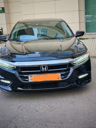 Honda: Honda Insight Hybrid sedan - Güc aqreqatı: benzin-elektrik hibrid — 2