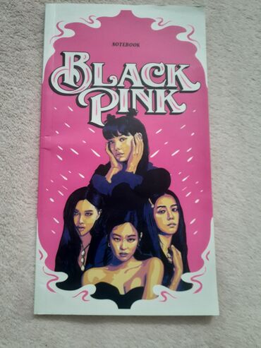 доска для рисования: BLACKPINK temalı dəftər - Qapaq: parlaq çəhrayı fon üzərində