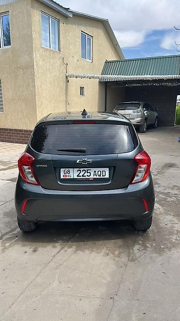 shevrolet lacetti: Chevrolet Spark: 2016 г., 1 л, Бензин, Хэтчбэк — 1
