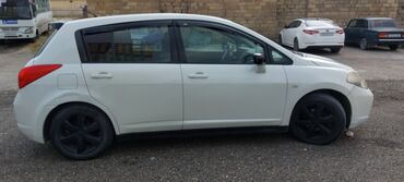 Nissan: Nissan Tiida: 1.8 l | 2007 il Hetçbek — 16