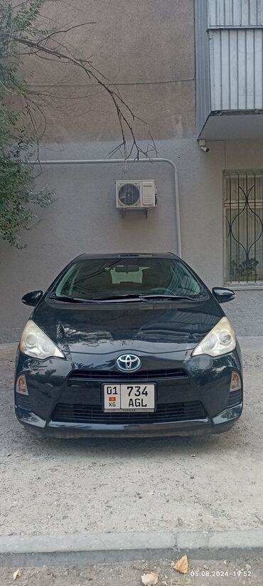 тойота приус с: Toyota Prius: 2012 г., 1.5 л, Вариатор, Гибрид, Хетчбек