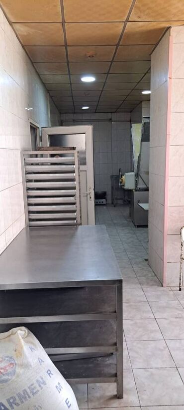 Sex, zavod və fabriklər: Səbail rayonu, Bayıl qəsəbəsi,Bayraq Meydanında piyada məsafədə -da lalafo.az — 11 Sex, zavod və fabriklər: Səbail rayonu, Bayıl qəsəbəsi,Bayraq Meydanında piyada məsafədə — 11