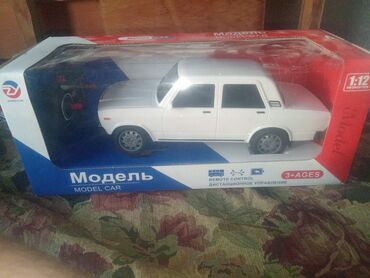 трансформеры на радиоуправлении: Uzaqdan idarə olunan model avtomobil (1:12 ölçü nisbəti) -