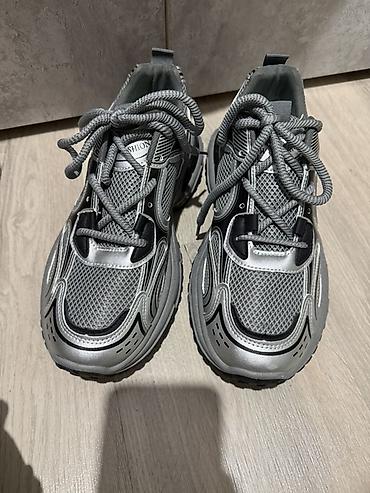 nike tech flece: Мужские кроссовки, 42, NK, Новый, цвет - Серебристый, Самовывоз — 2