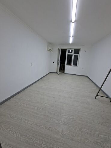 Ofislər: Etrafli N.Nerimanov Faiq Yusifov kuc yerlewen Tam Temirli Yeni — 11