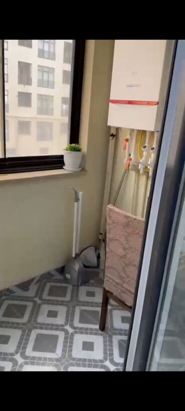 Uzunmüddətli kirayə mənzillər: Kirayə verilir Sumqayıt baxça şəhər 7 mərtəbə binanın 3 cü mərtəbəsi -da lalafo.az — 4 Uzunmüddətli kirayə mənzillər: Kirayə verilir Sumqayıt baxça şəhər 7 mərtəbə binanın 3 cü mərtəbəsi — 4