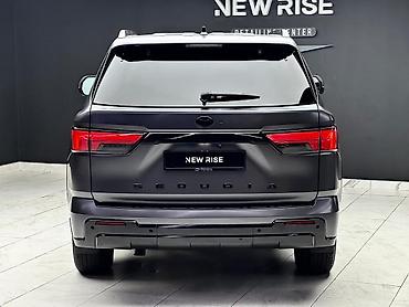 Toyota: Toyota Sequoia: 2023 г., 3.5 л, Автомат, Гибрид, Внедорожник — 5