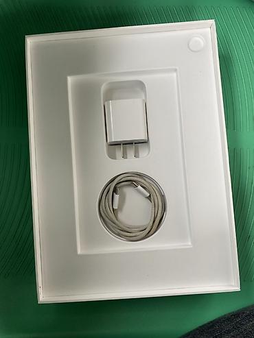 Apple iPad: Apple iPad A16 planşet 4 ay işlenib. - Yaddaş: 128GB - Pil: 100% - — 6