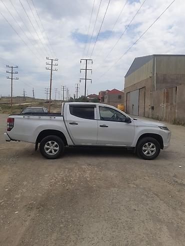 pickup l200: Mitsubishi L200: 2.4 l | 2019 il 154800 km Pikap — 4