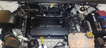 Chevrolet: Chevrolet Trax (LT) – kompakt krossover Xüsusiyyətlər: - Kuzov: ağ — 7