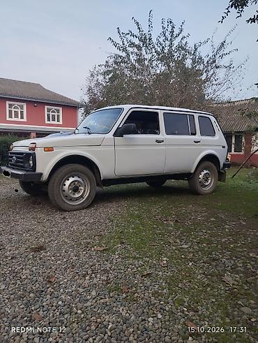 barter masinlar lada: LADA Niva 4x4, 5 qapılı
ili: 1999 
Heç bir prablemi yoxdur — 2