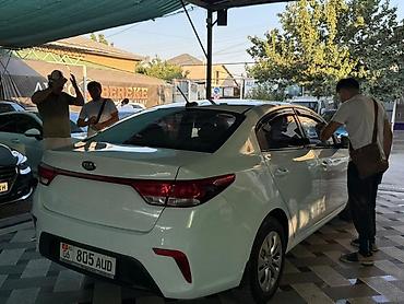 sonata d8: Kia Rio: 2017 г., 1.6 л, Автомат, Бензин, Седан — 6