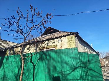 Продажа коттеджей и домов: Продаю 5-ком дом г.Кара-Балта. Дом находится в районе выше — 11