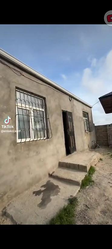 Uzunmüddətli kirayə evlər: Binə, sovxoz məscid küçəsində yerləşən həyətyanı ev. - Sahə: geniş — 3