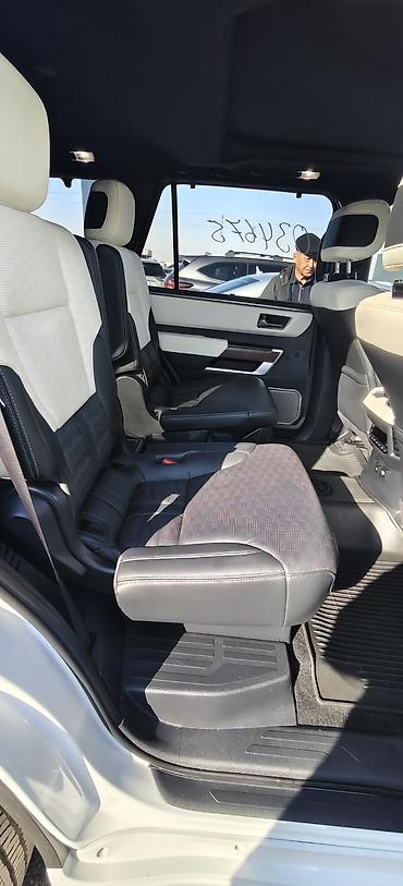 4runner 285: Toyota Sequoia: 2024 г., Внедорожник — 7