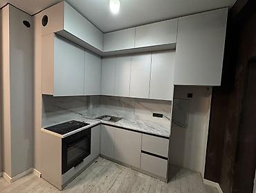 новые кухонные гарнитуры: Кухонный набор на заказ, МДФ, По договорённости, Бесплатная доставка — 9